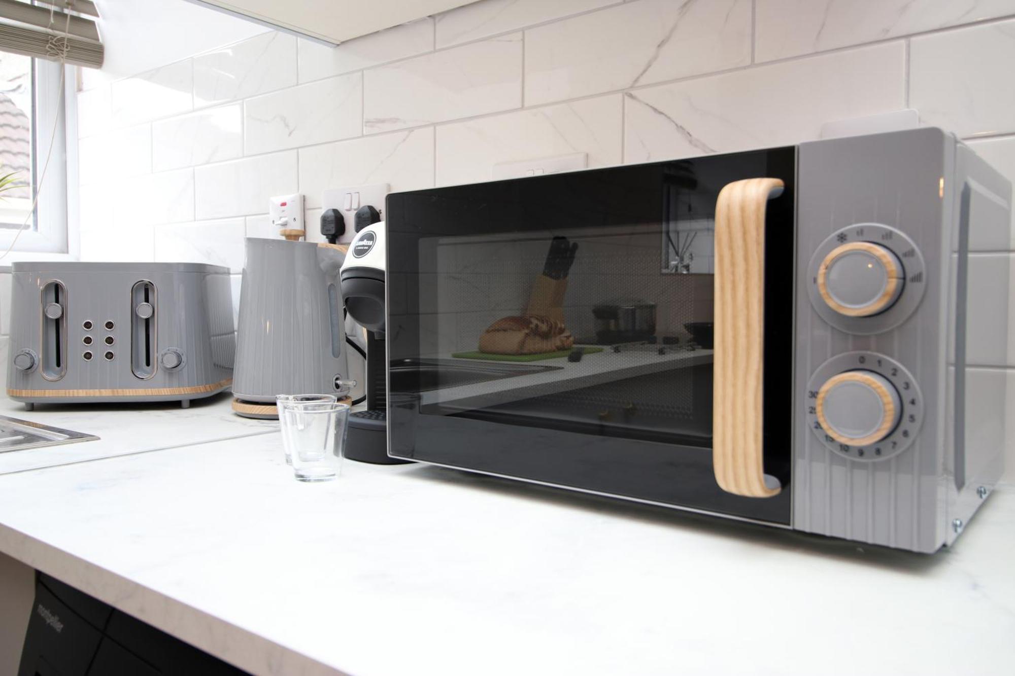 Fully Equipped Kitchen, Parking, City Centre Swansea Esterno foto