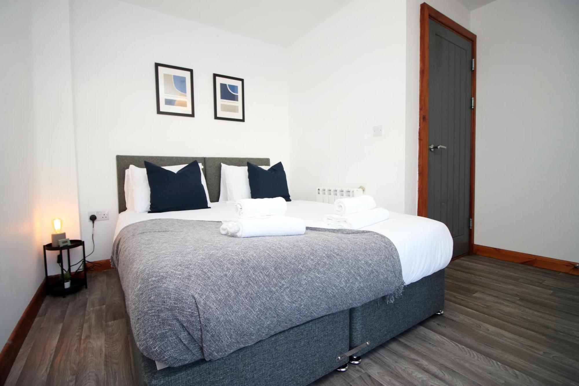 Fully Equipped Kitchen, Parking, City Centre Swansea Esterno foto