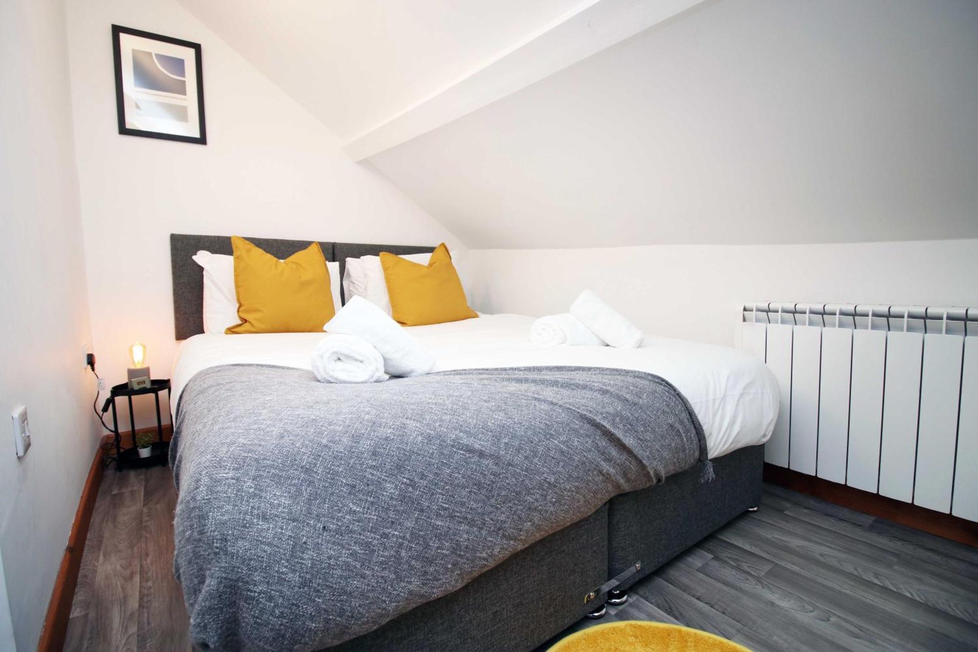 Fully Equipped Kitchen, Parking, City Centre Swansea Esterno foto
