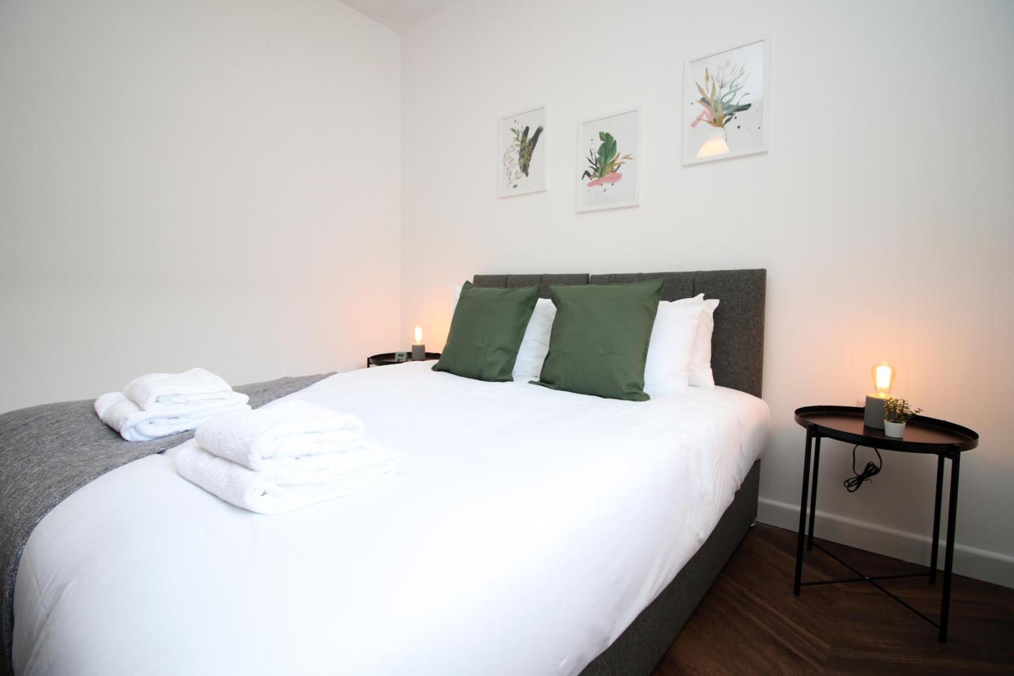 Fully Equipped Kitchen, Parking, City Centre Swansea Esterno foto