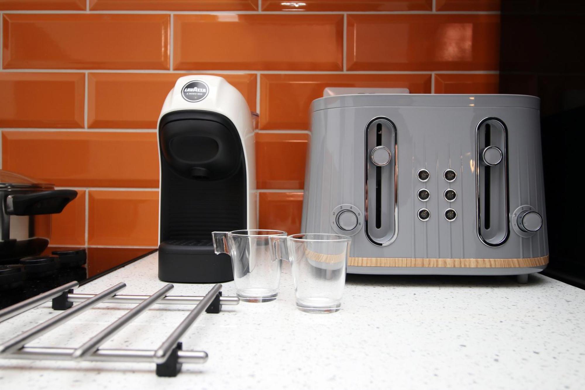Fully Equipped Kitchen, Parking, City Centre Swansea Esterno foto